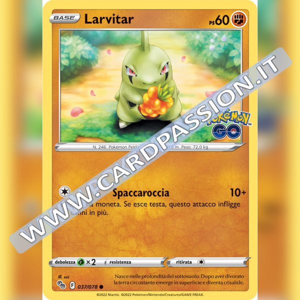 037/078 Larvitar Comune | Pokemon GO - Card Passion