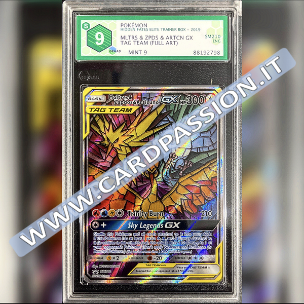 SM210 Moltres & Zapdos & Articuno GX (Full Art) Hidden Fates - Graad 9 - Card Passion