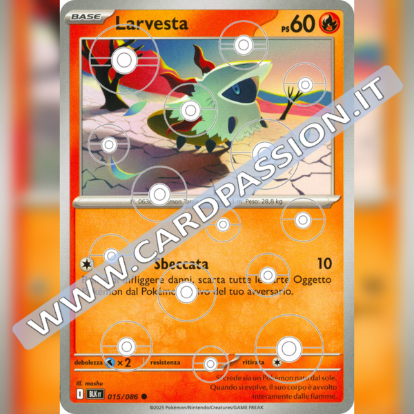 015/086 Larvesta Poke Ball Reverse | Luce Nera