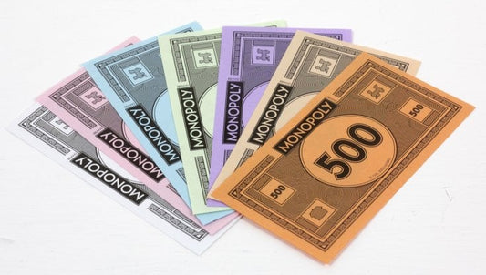 Truffa 105mila euro di Carte Pokémon con i soldi del Monopoli