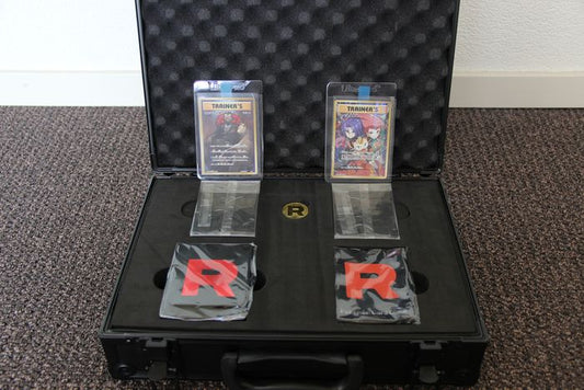 Valigetta Team Rocket - venduta a €115 ora ne vale €7mila