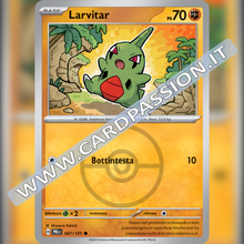 047/131 Larvitar Poke Ball Reverse | Evoluzioni Prismatiche