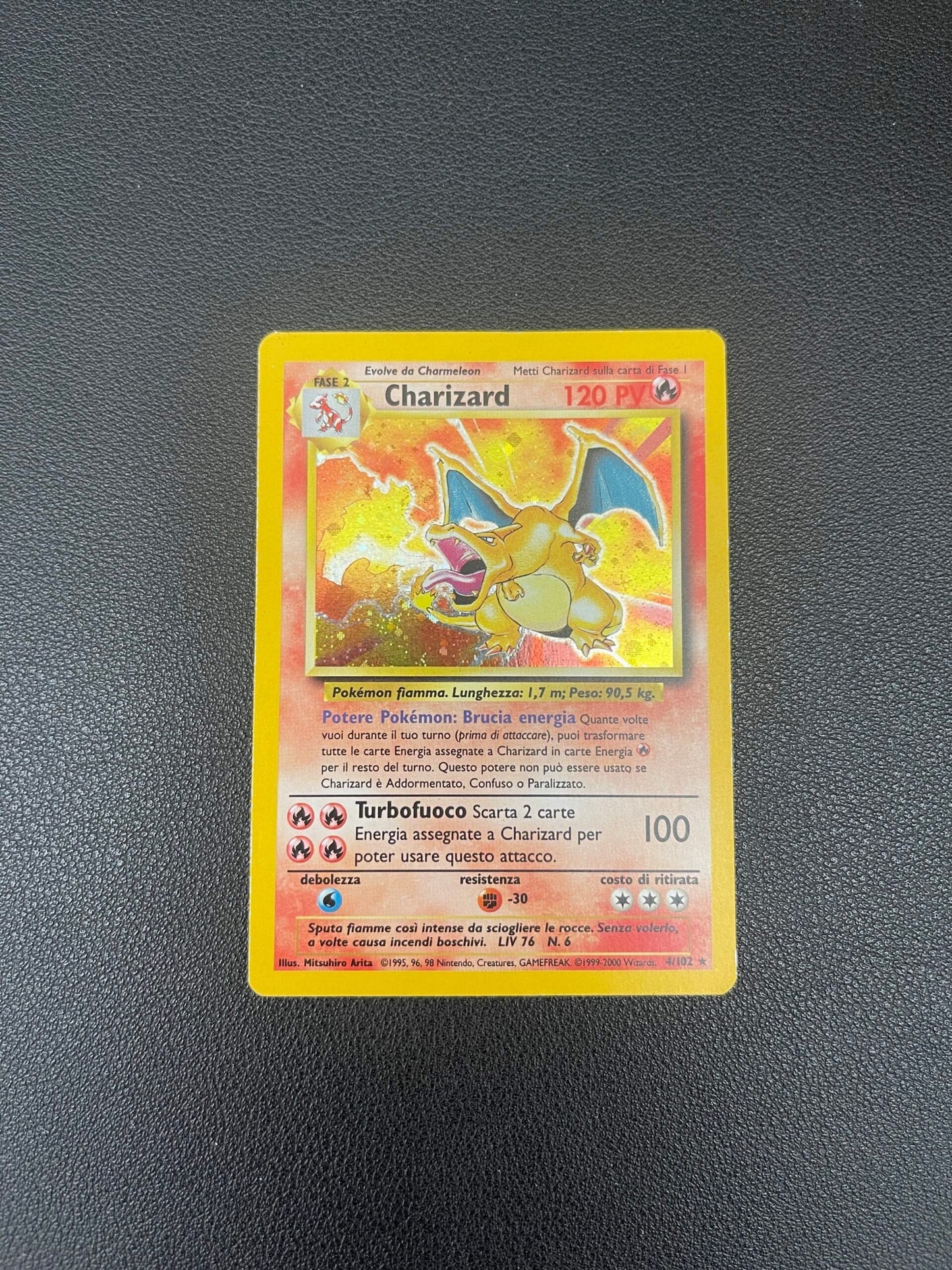 4/102 Charizard Holo (Unlimited) | Set Base (IT) Excellent +