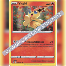 020/203 Victini Holo | Evoluzioni Eteree - Card Passion